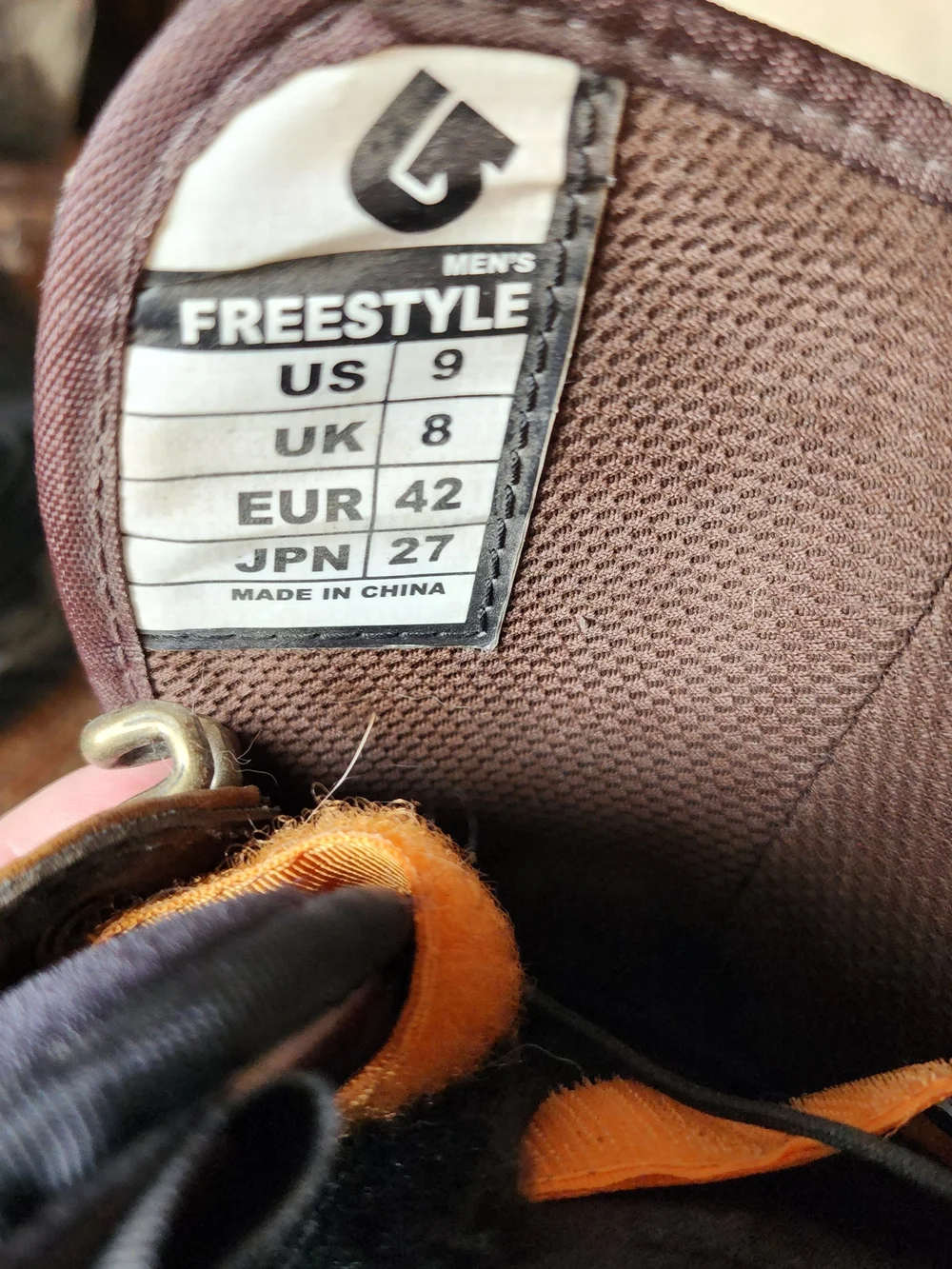 Vintage Y2K Burton Freestyle Leather Snowboard Boots Men's Size 9